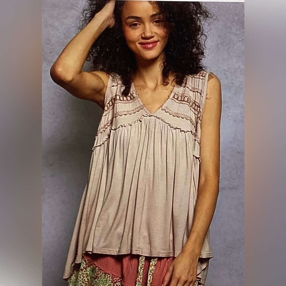 POL Sleeveless V-Neck Swing Tunic - Light Taupe